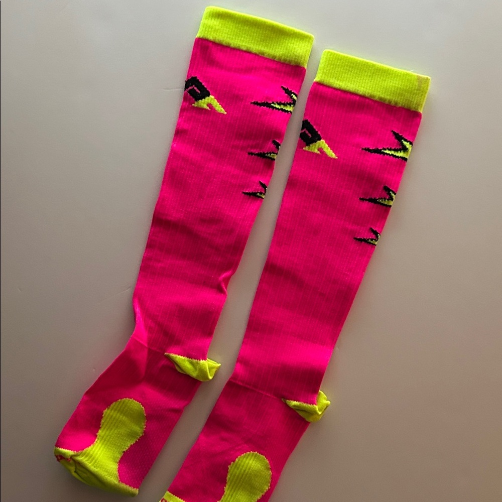 | Pro Compression | Knee-High Compression Socks - Picture 2 of 7